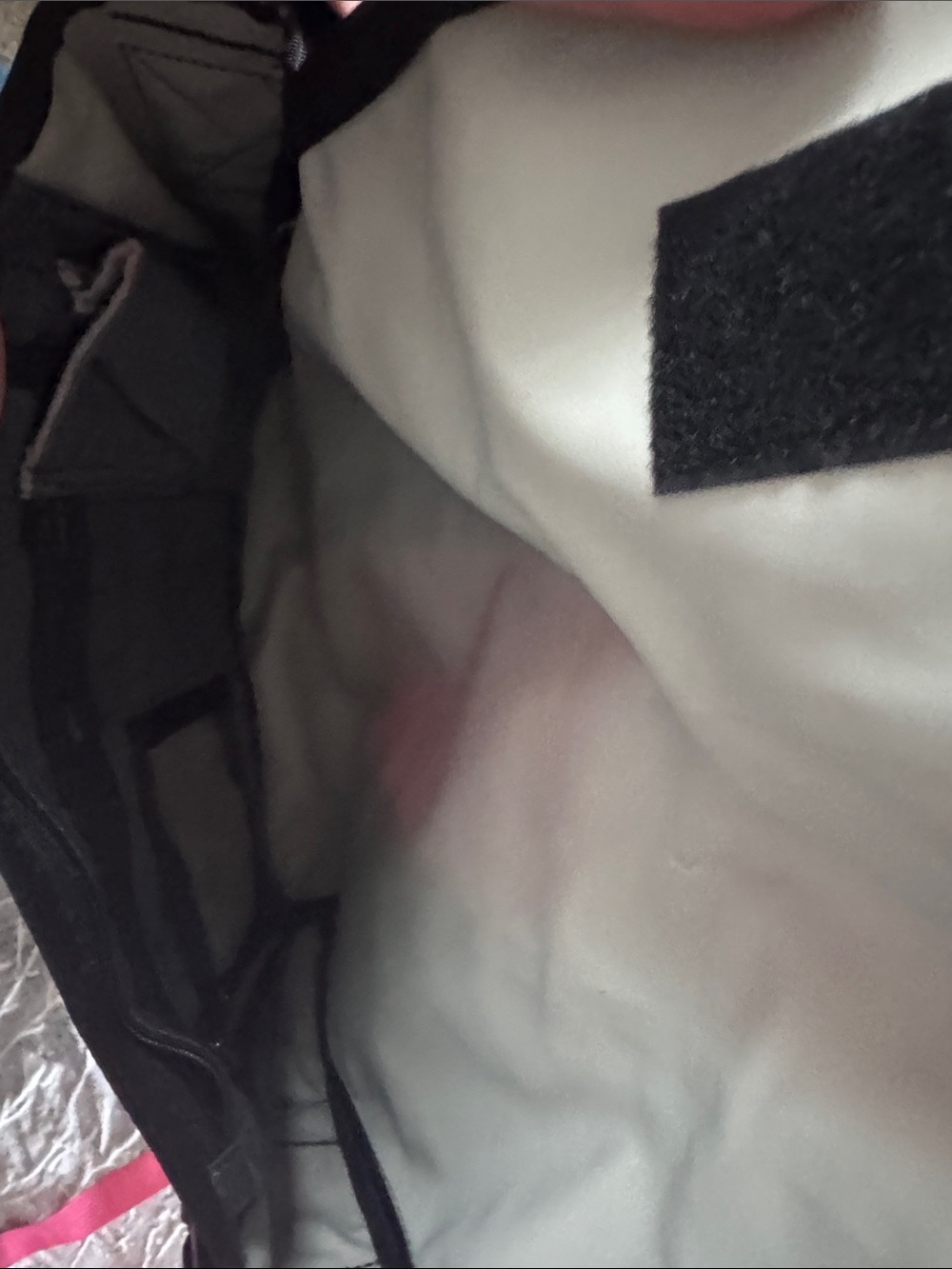 Timbuk2 Gray and Pink Shoulder Messenger Bag - Picture 4 of 4